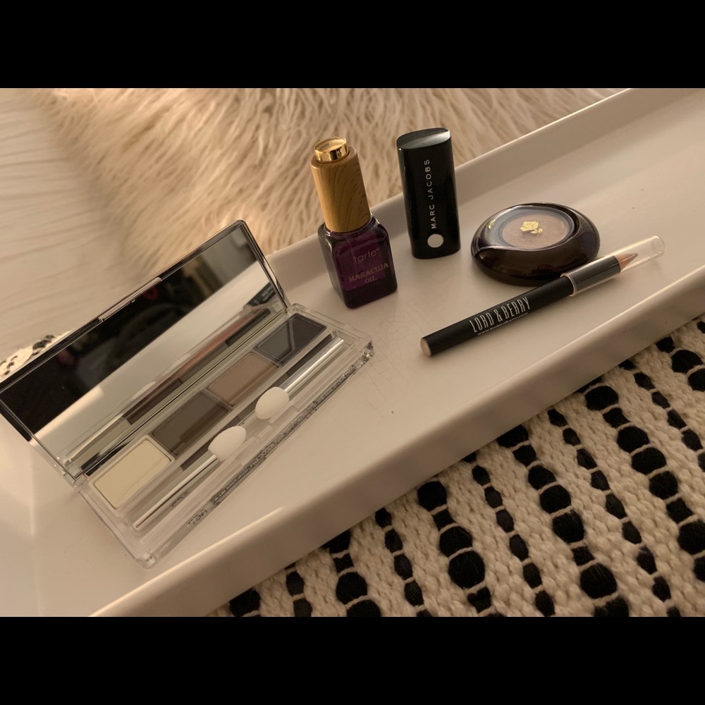 Mini luxe makeup bundle
